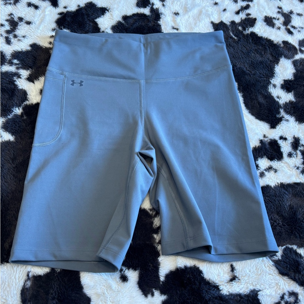 Grey under armour bike shorts